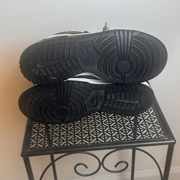 Nike‎ Dunk Low Black Panda Sneakers Boys Size 5.5Y Athletic Shoes DH9765-002 - Picture 7 of 8